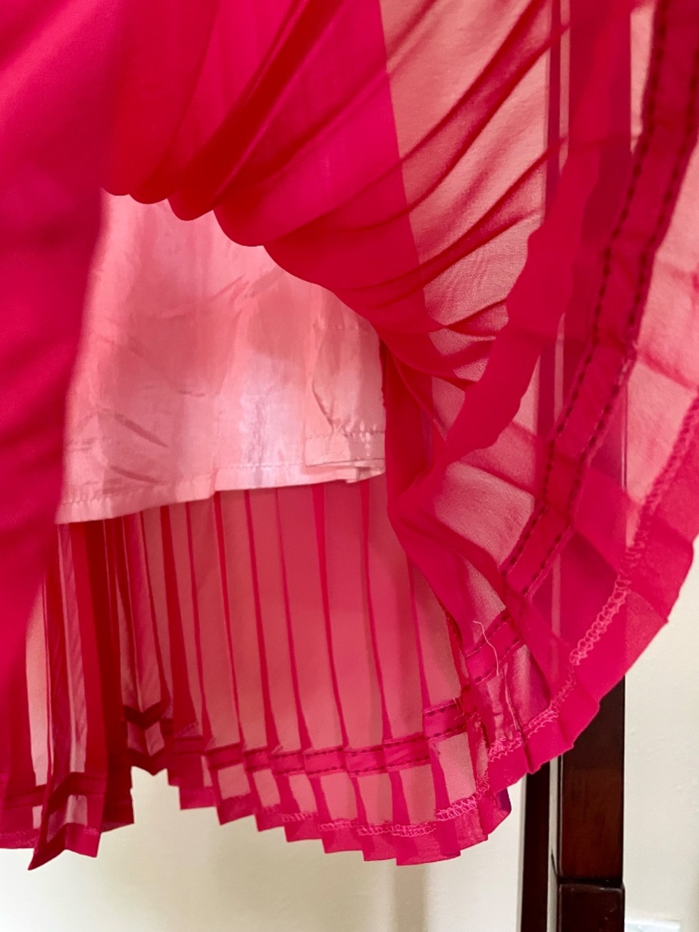 Korean Designer Hot Pink Pleated Chiffon Mini Skirt | White Ribbon Trim S - Picture 4 of 6